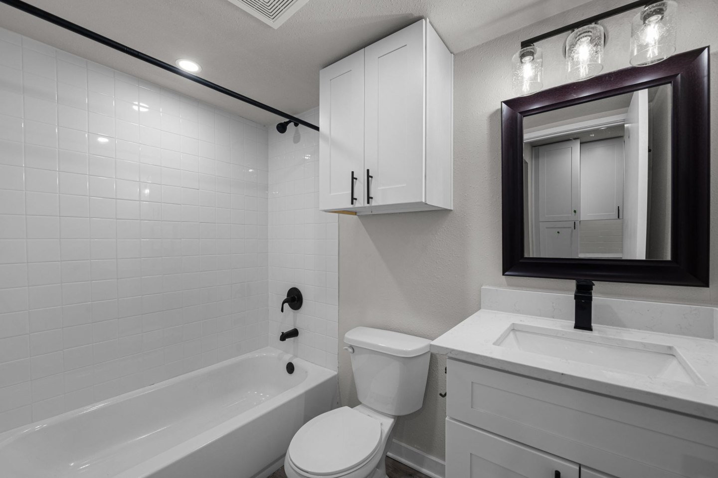 Sunset Heights Image 64