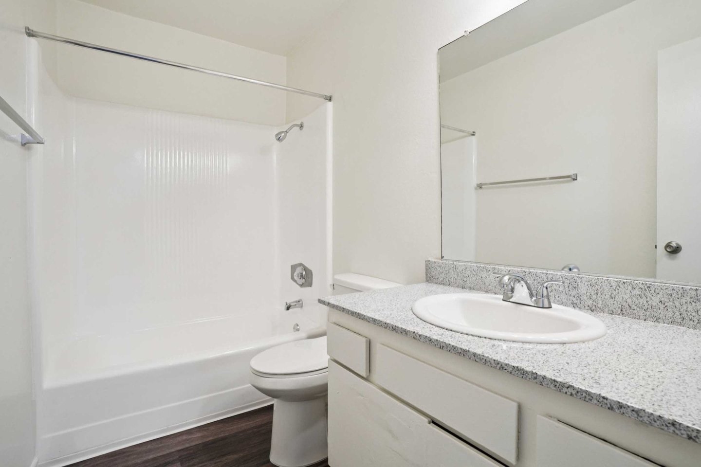 Belinda Apartment Homes Image 33