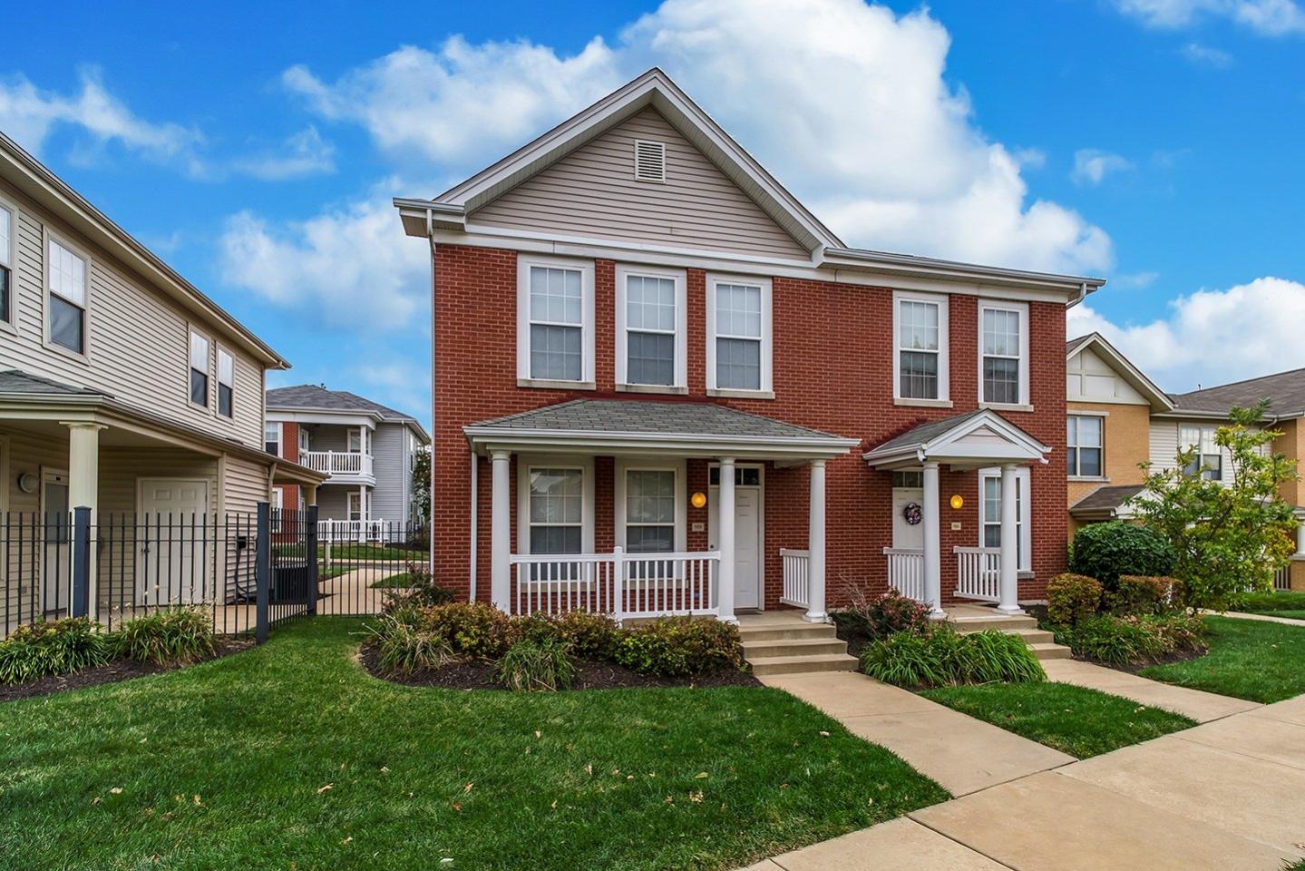 Renaissance Place at Grand Apartments Image 11