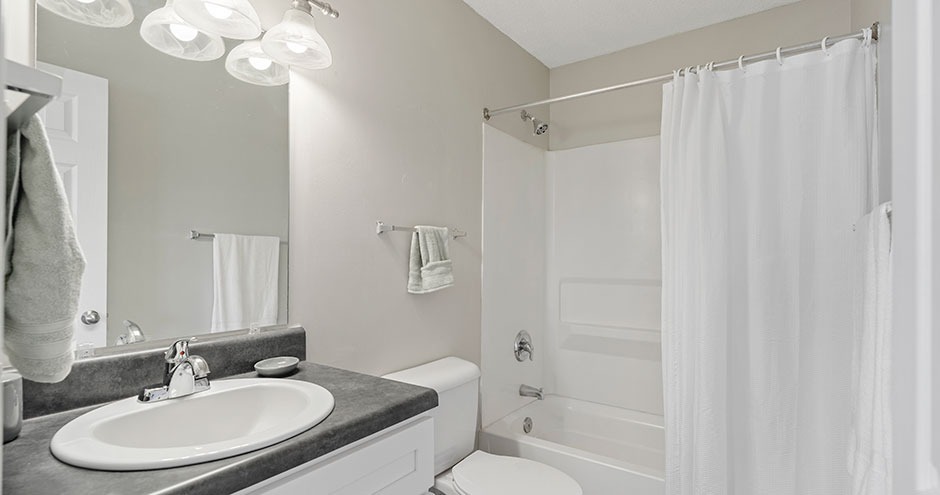 Student Housing - Seahawk Retreat Image 15