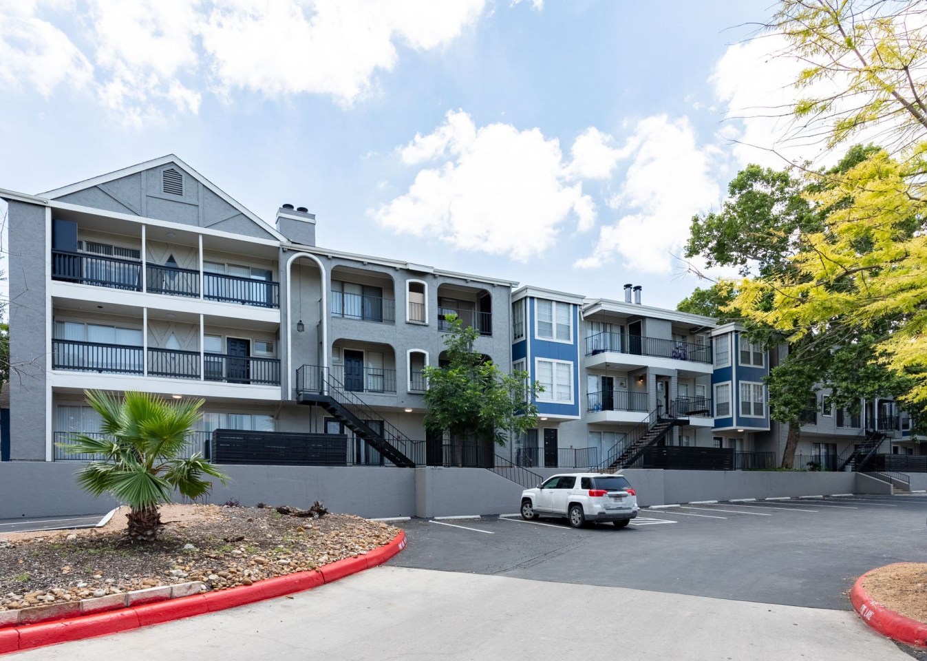 Axio (fka Villages Of Cinnamon Creek) nka The Iris Apartments Image 13
