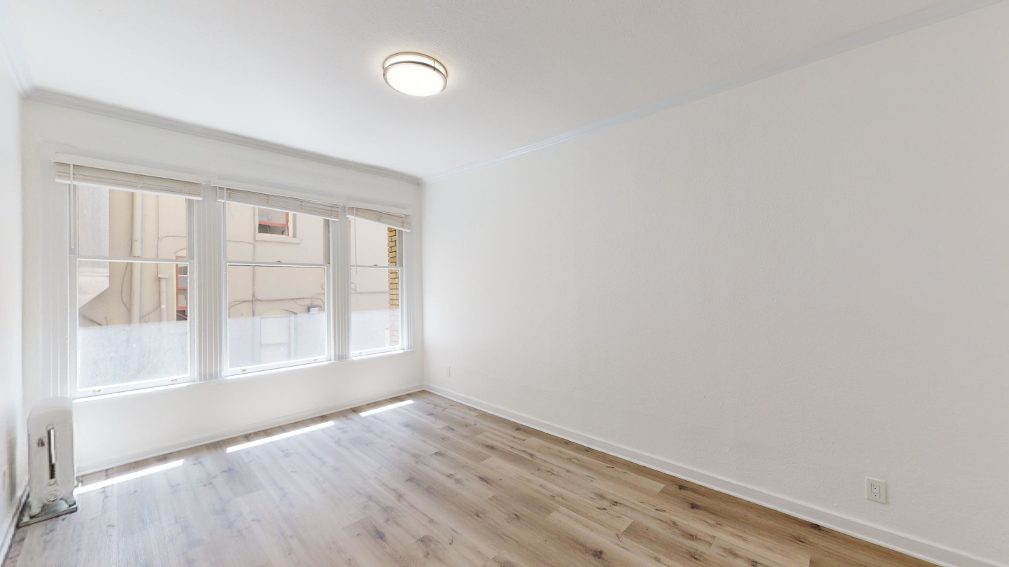 720 Jones Street Image 2