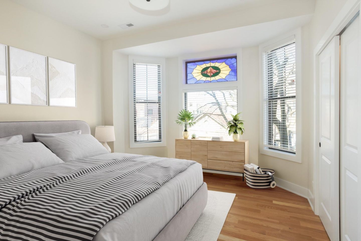 1405 West Belden Ave. Image 10