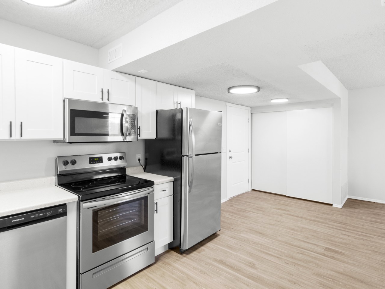 Proximity Apartment Homes Image 10