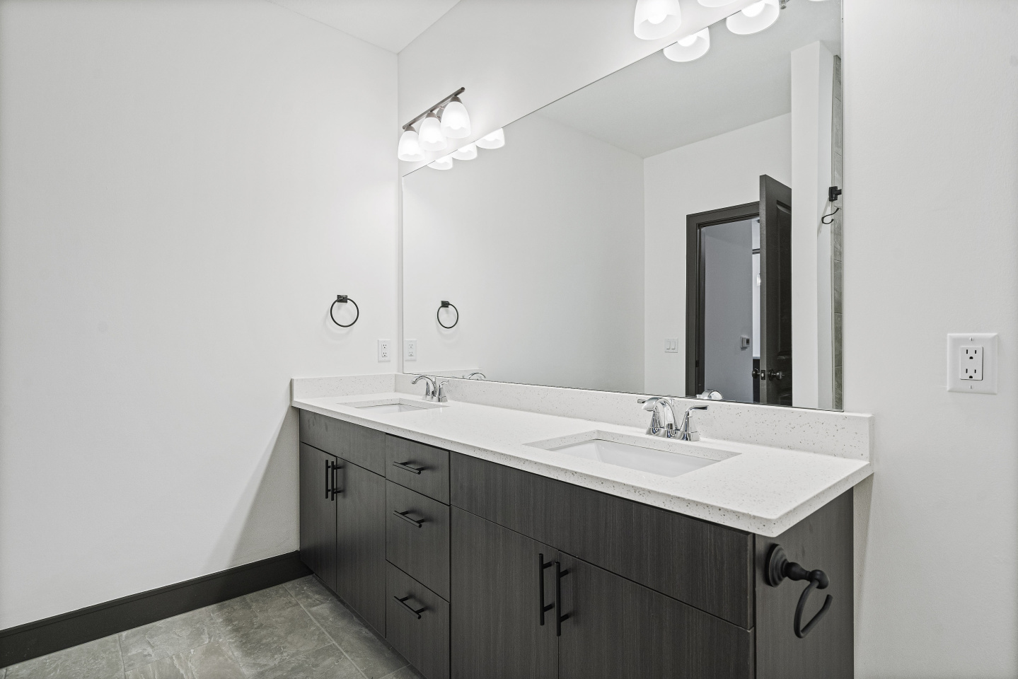 The Diamond at Creekside Image 16