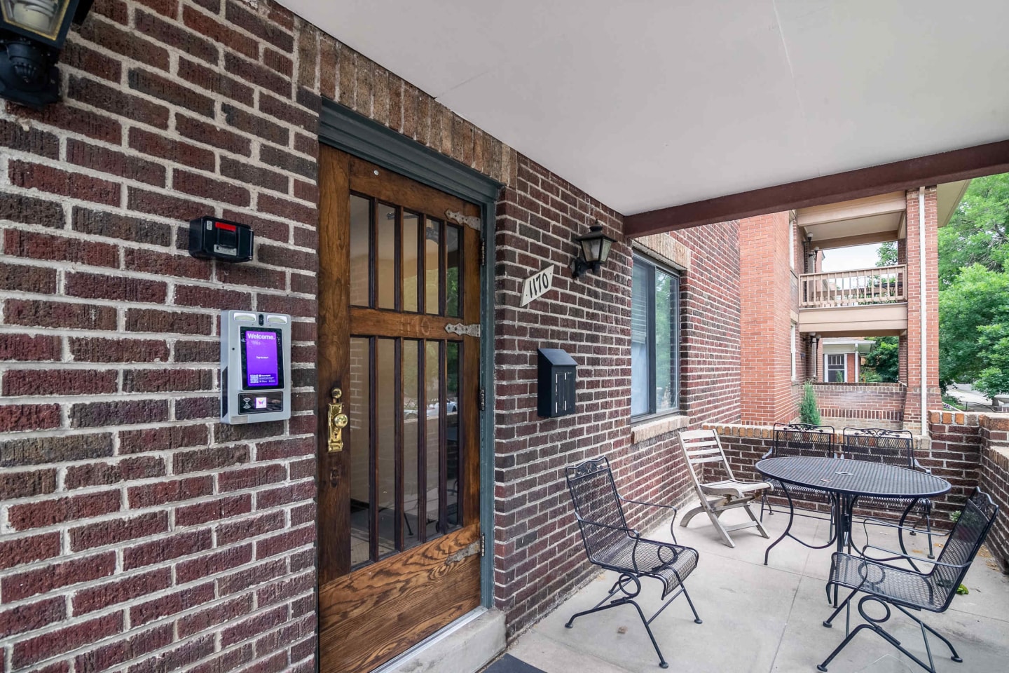 Crown Apartments Image 17