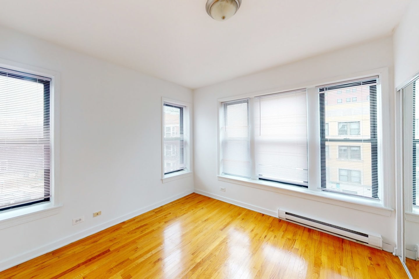 Kenwood Court Image 6