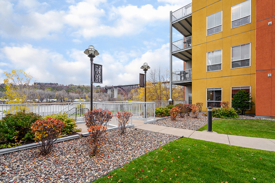 Riverview at Upper Landing Image 35
