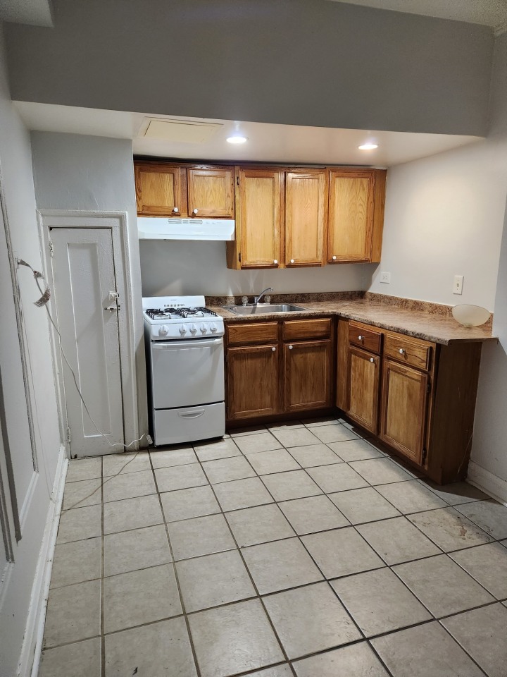 2322 Commonwealth Image 8
