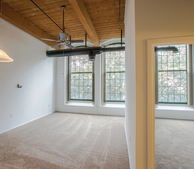 Ribbon Mills Apartments Image 11
