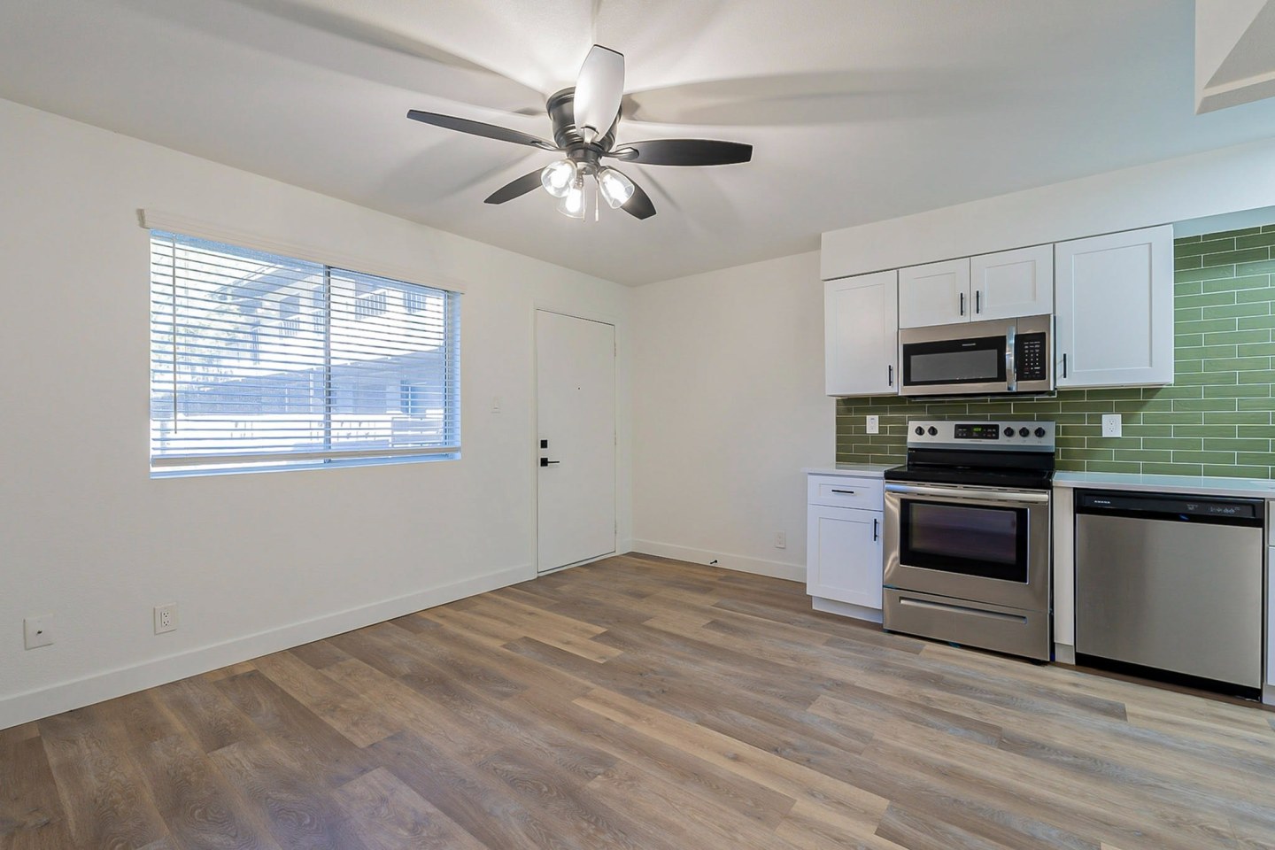 Century Apartments Image 18