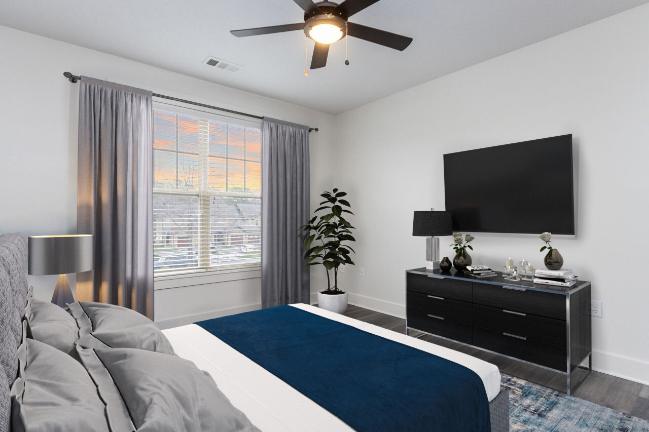 Southpoint Village Image 14