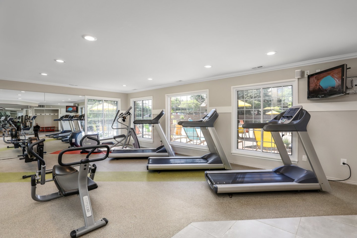 Saddle Creek Image 45