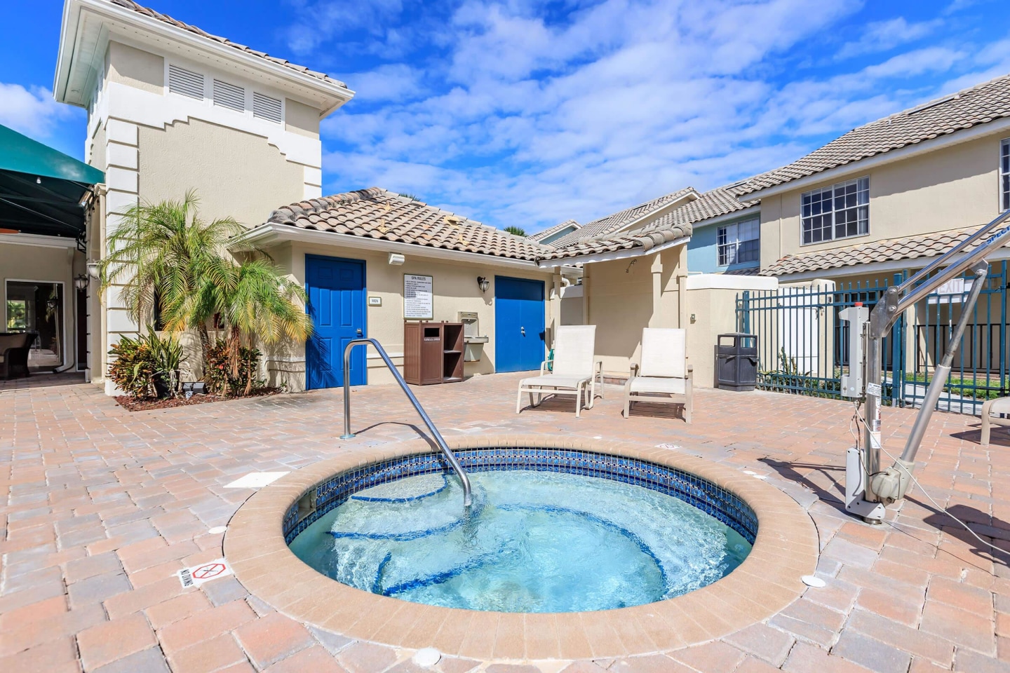 Saratoga Resort Villas Image 32