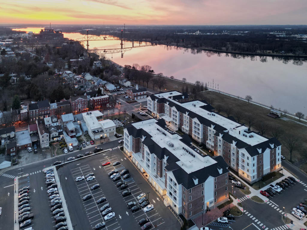 Pearl Pointe Apartments Image 6