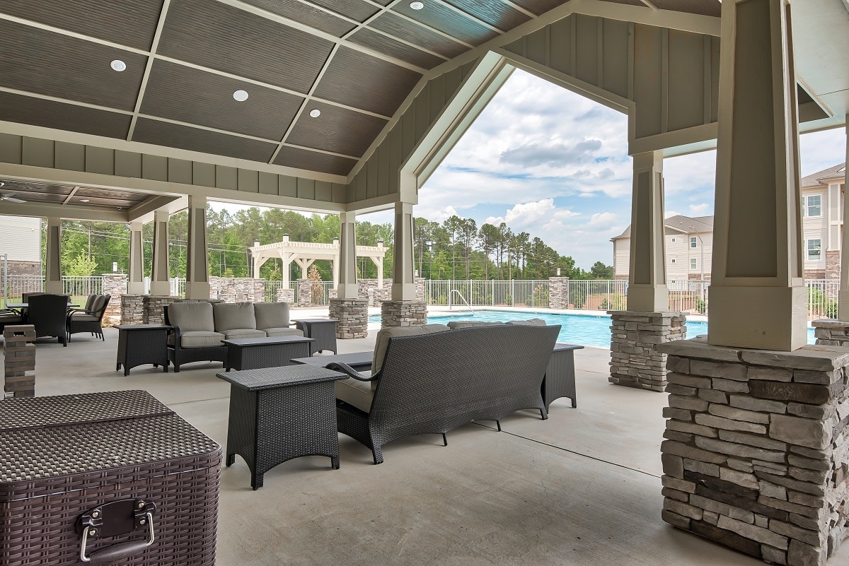 Pines at Glen Laurel Luxury Apartments Image 8
