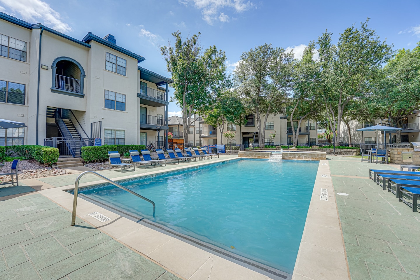 Carmel Creekside Image 41