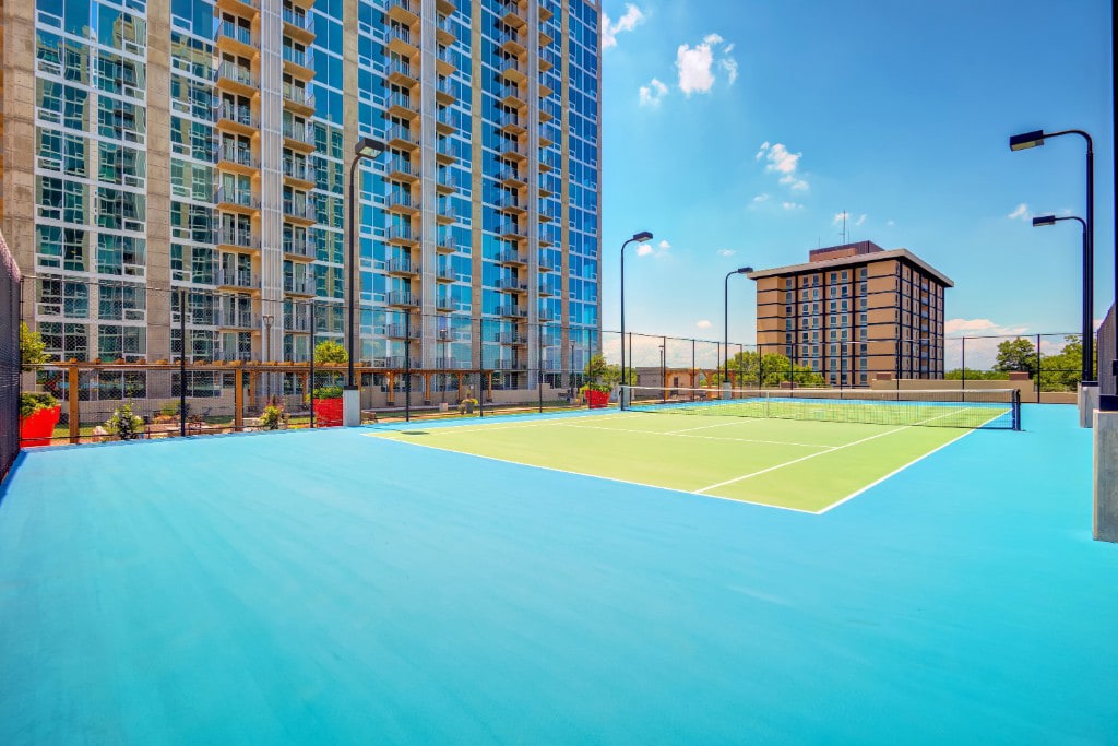 Skyhouse Uptown North Image 4