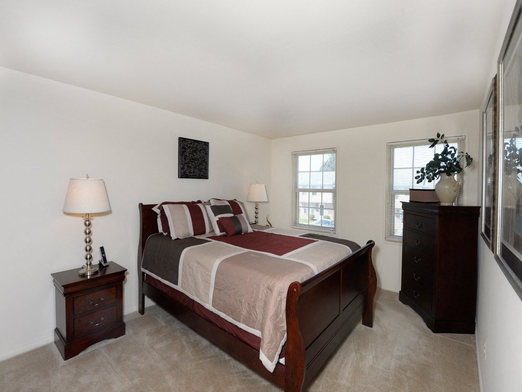 Yorktowne Townhomes Image 4