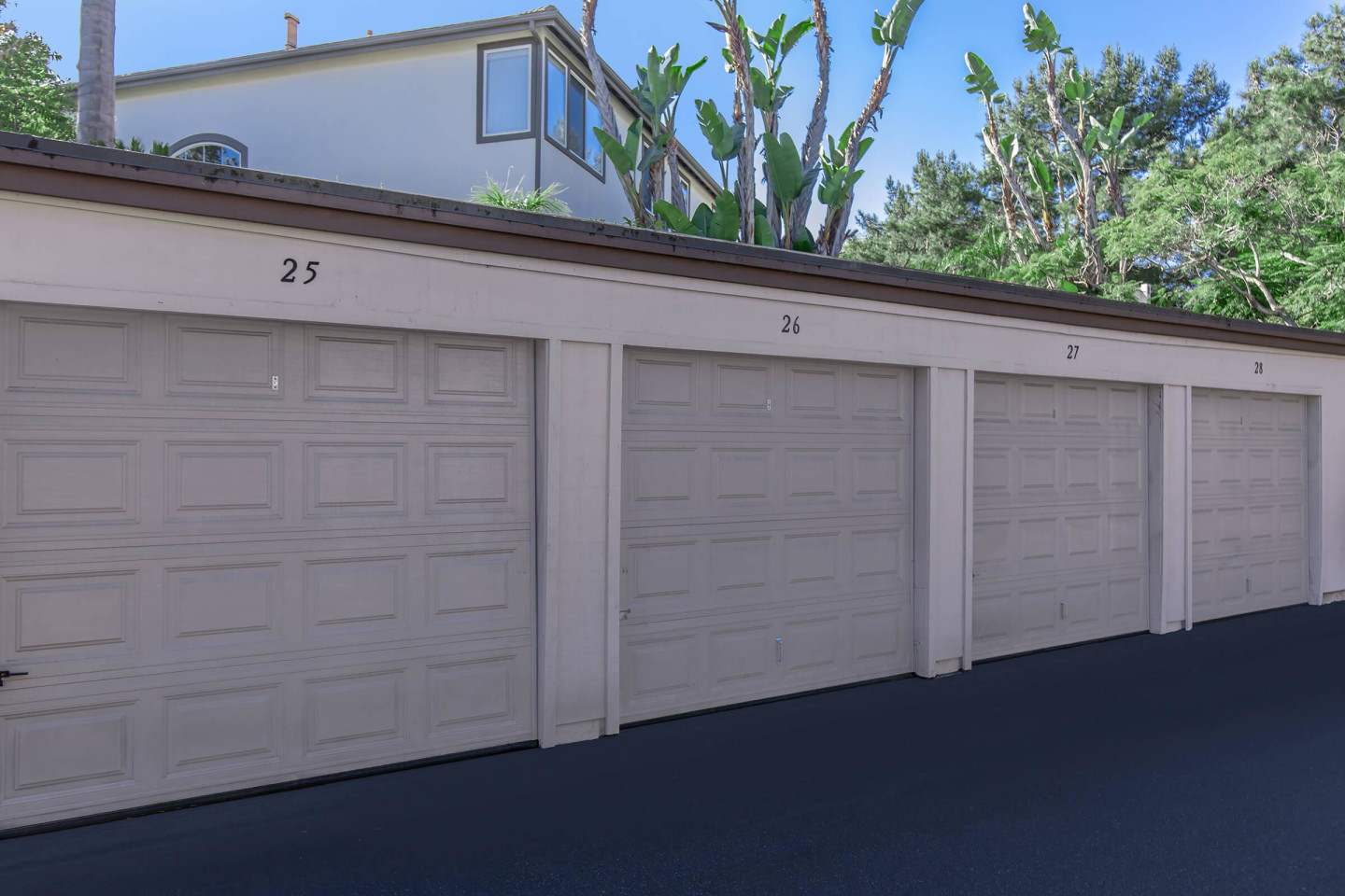 Huntington Lakes Apartments Image 14
