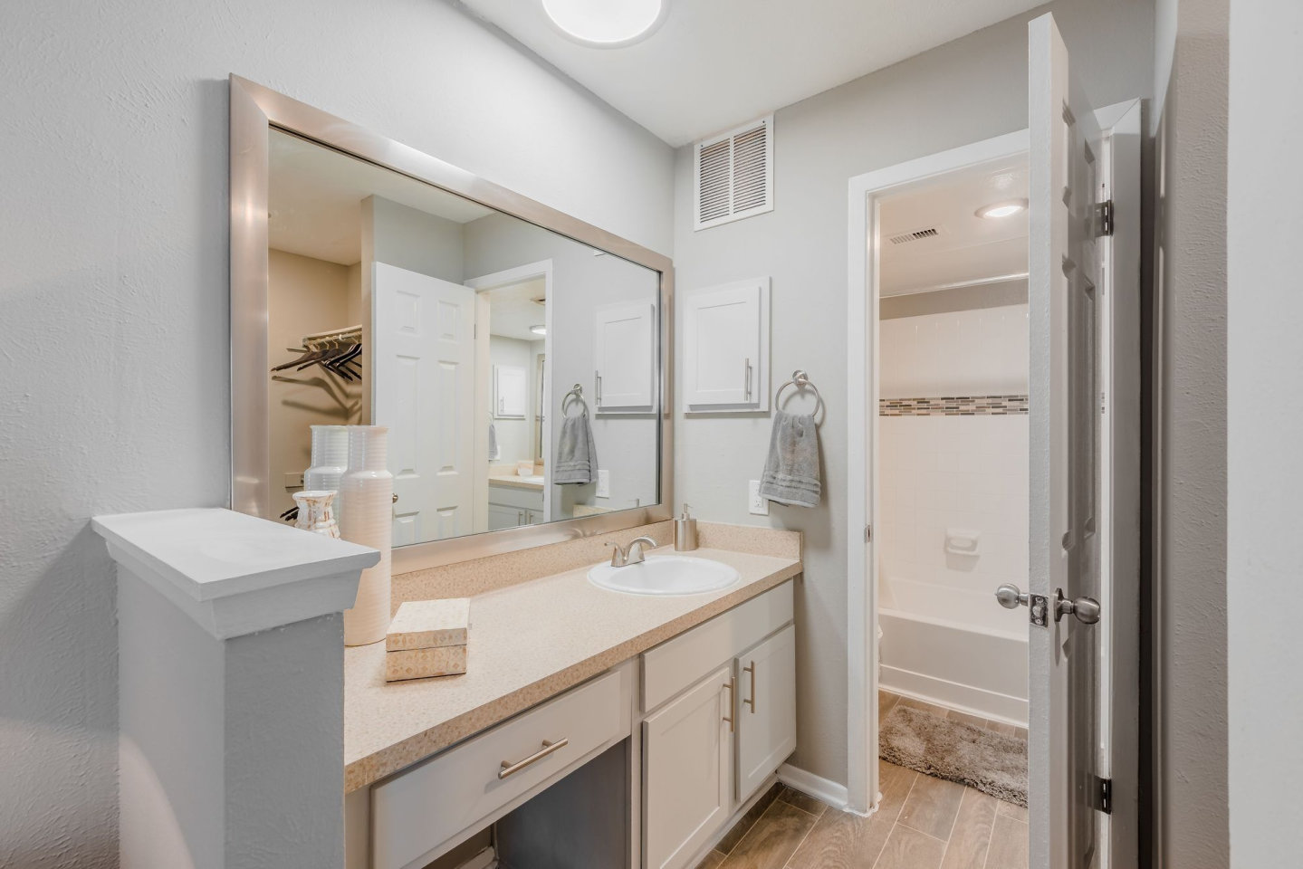 Pinehurst Place Apartments Image 18
