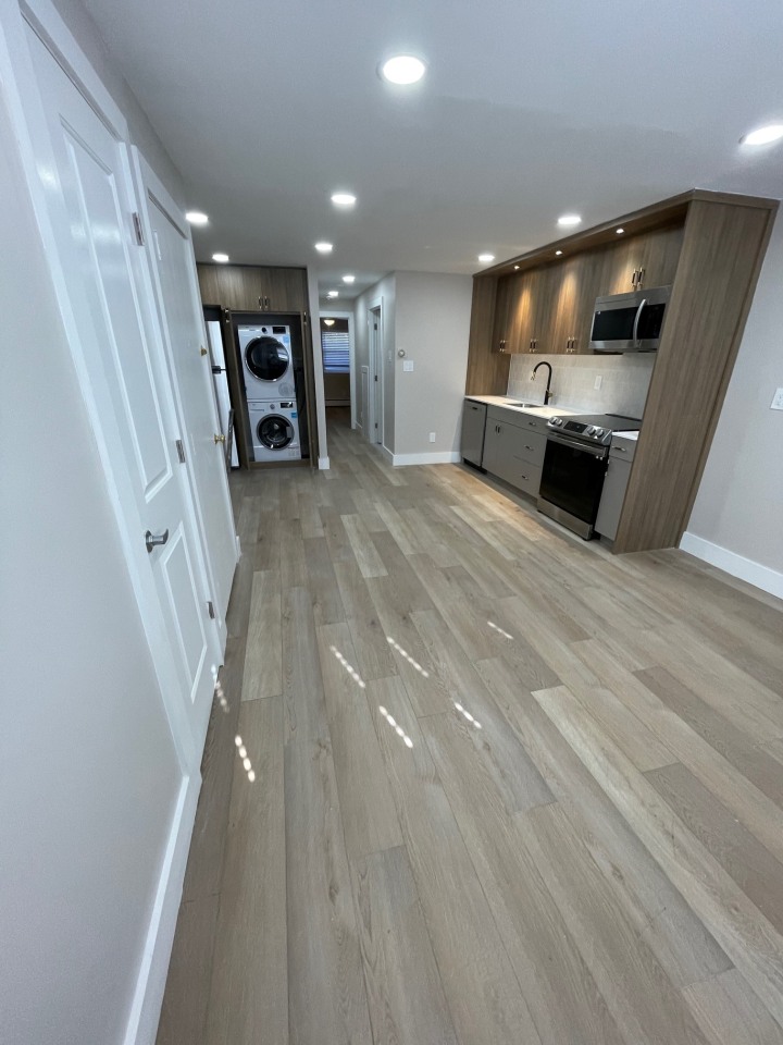 Poplar Street Apartments Image 8