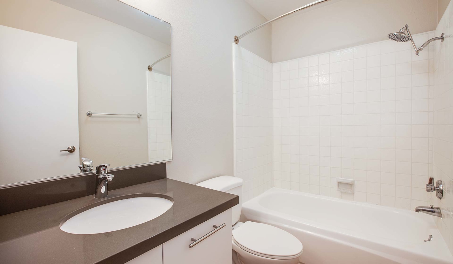 Villas of Pasadena Apartment Homes Image 6