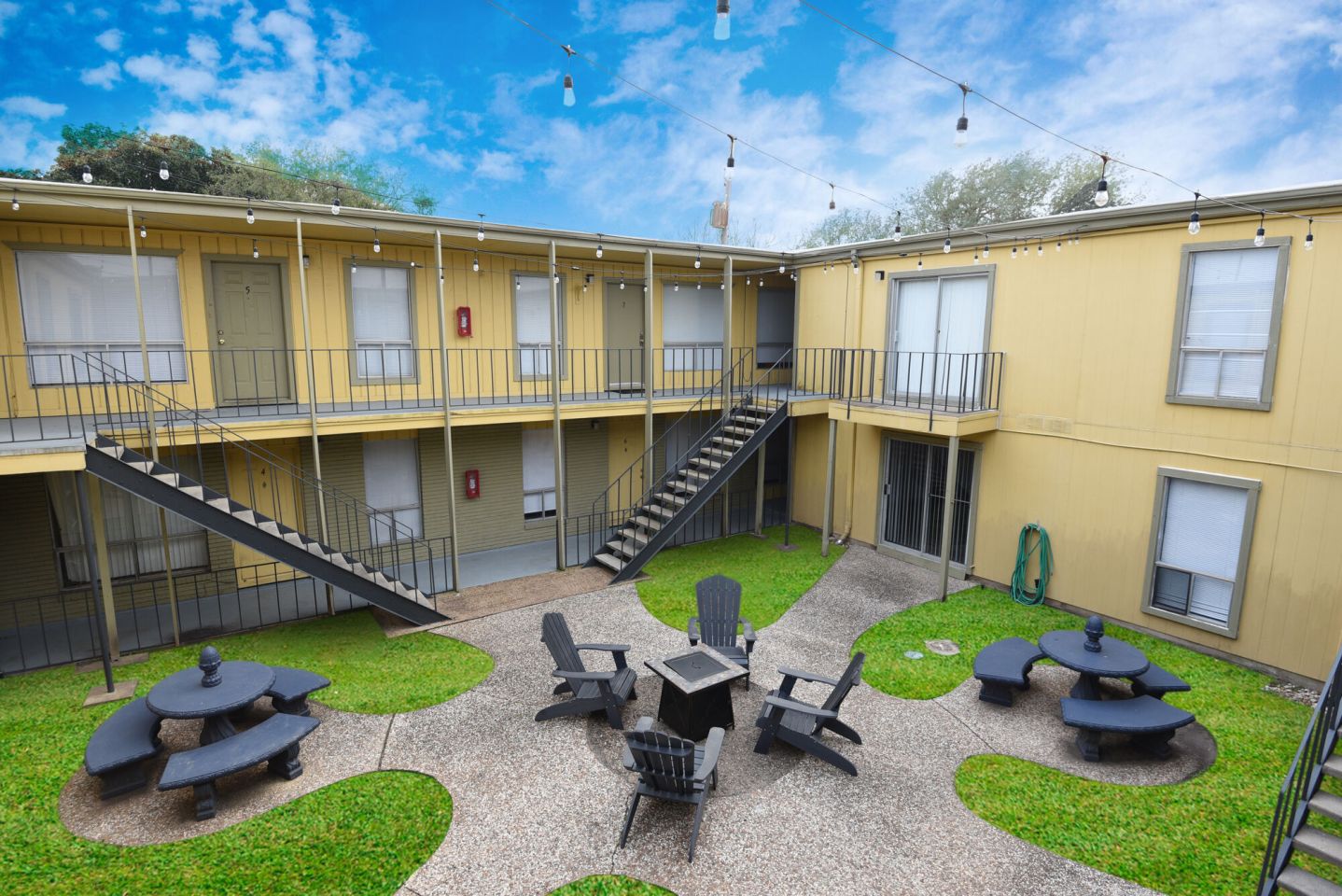 Affordable Housing- Carelton Courtyard Image 3