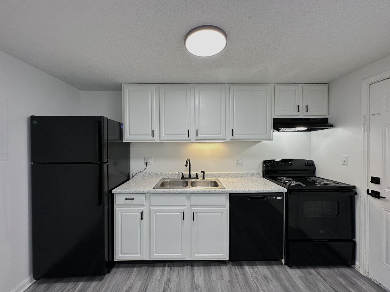 Suntree Apartments Image 9