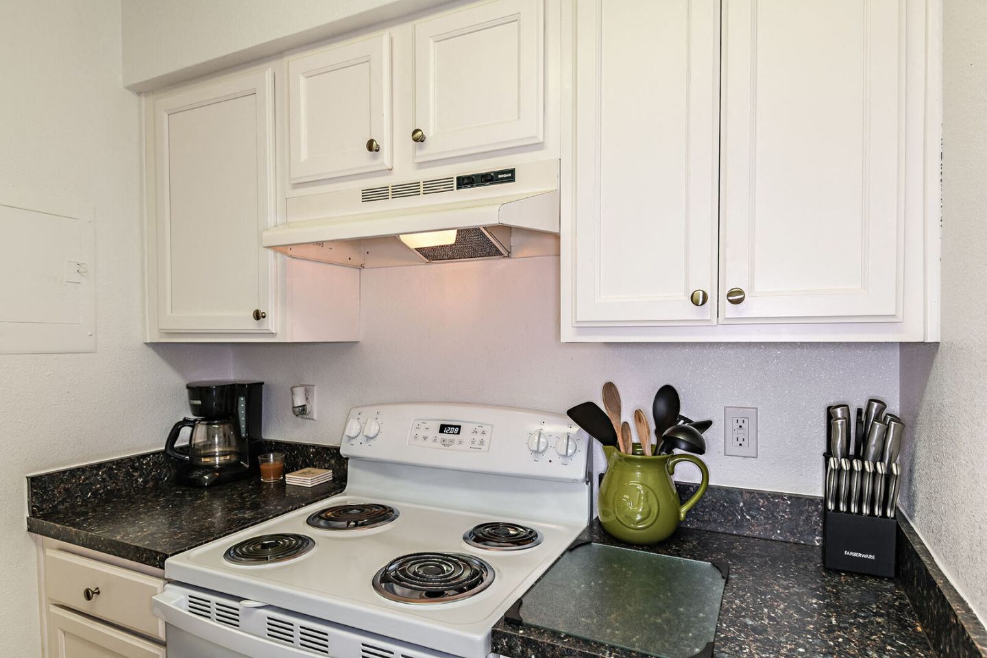 Woodlake Villas Image 21