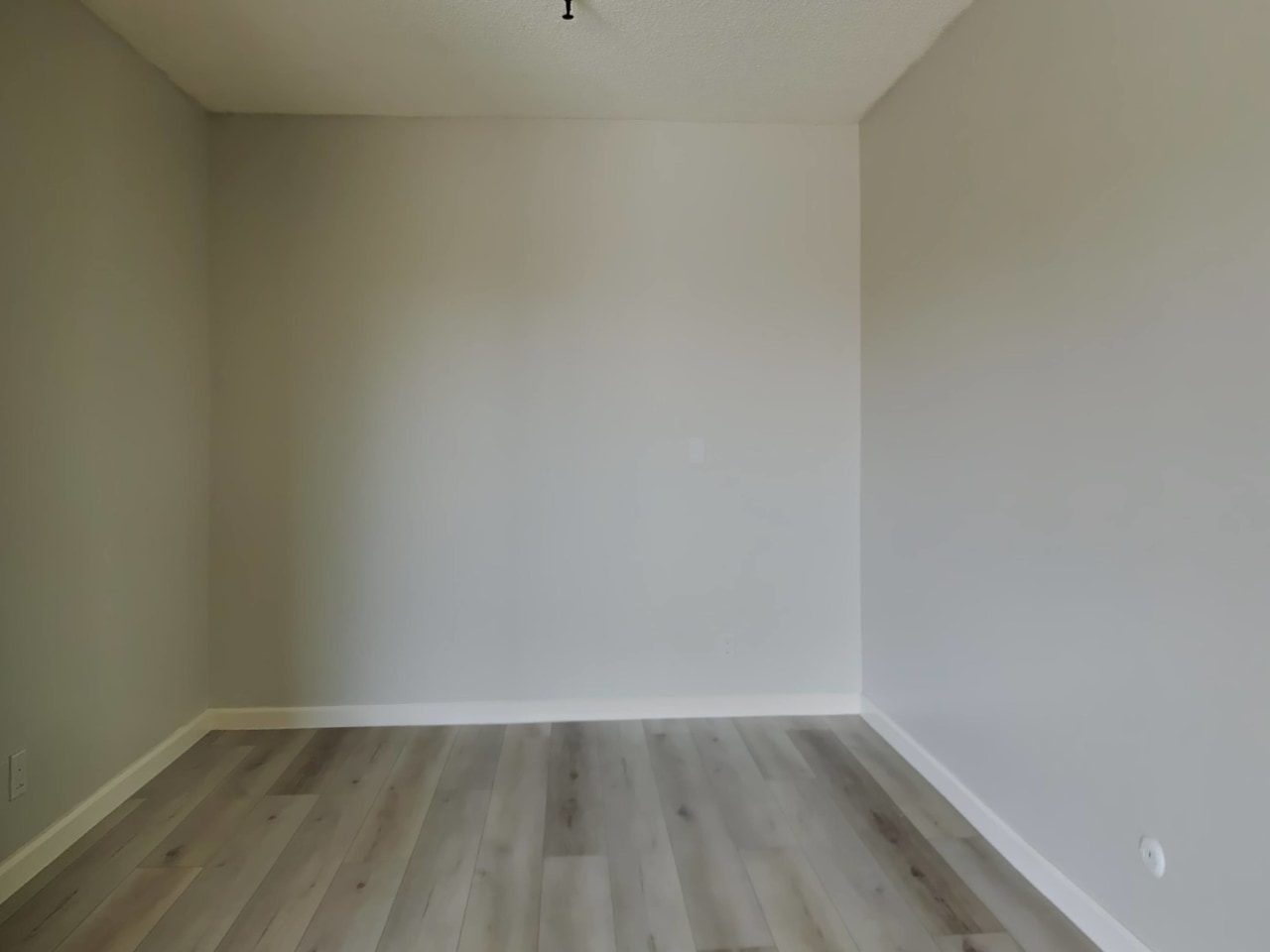 425 East 18th Image 13