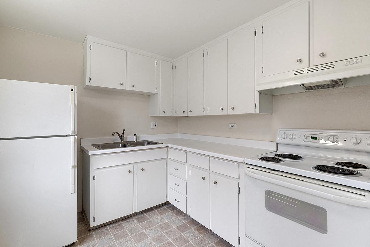Stratford Apts Image 3