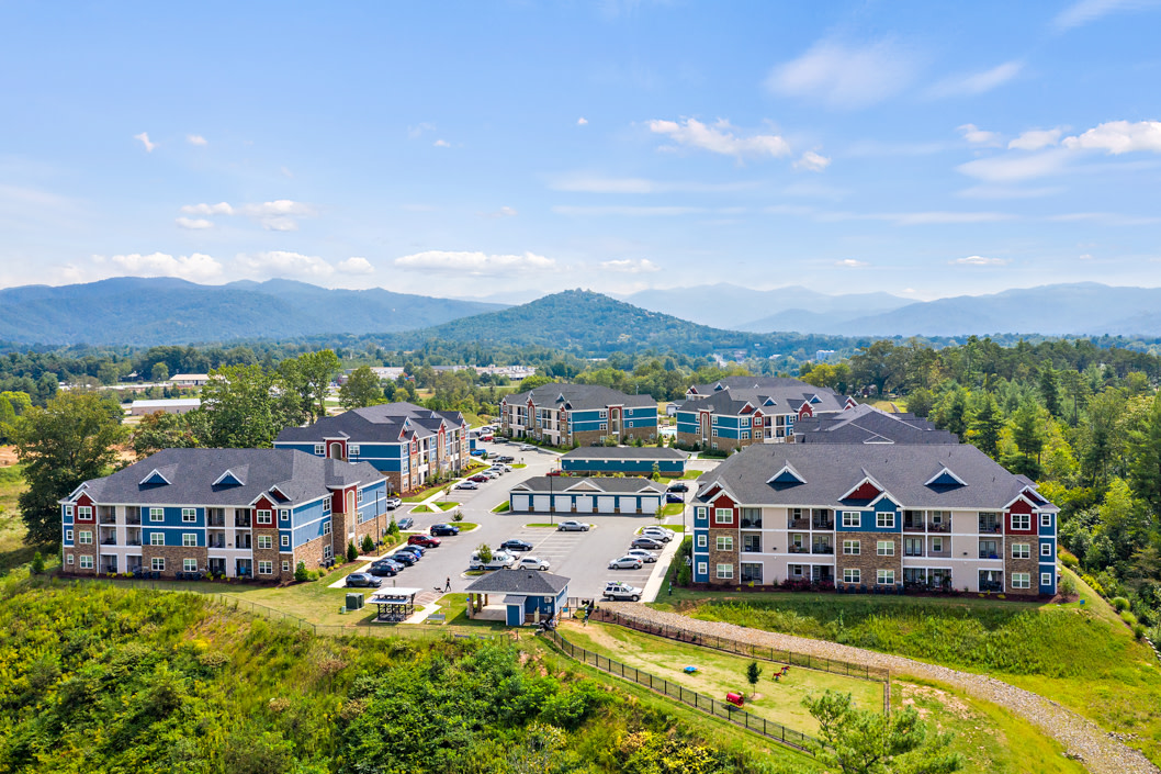 Hawthorne at Weaverville Image 15