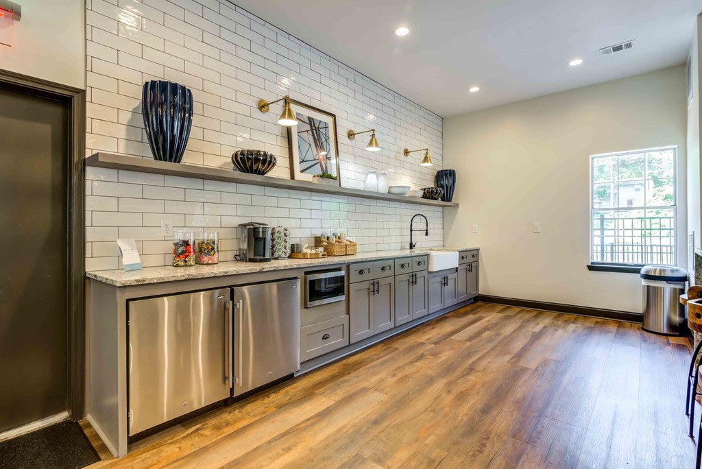 Eagle Pointe Image 9