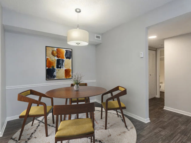 1070 Main Apartments Image 19