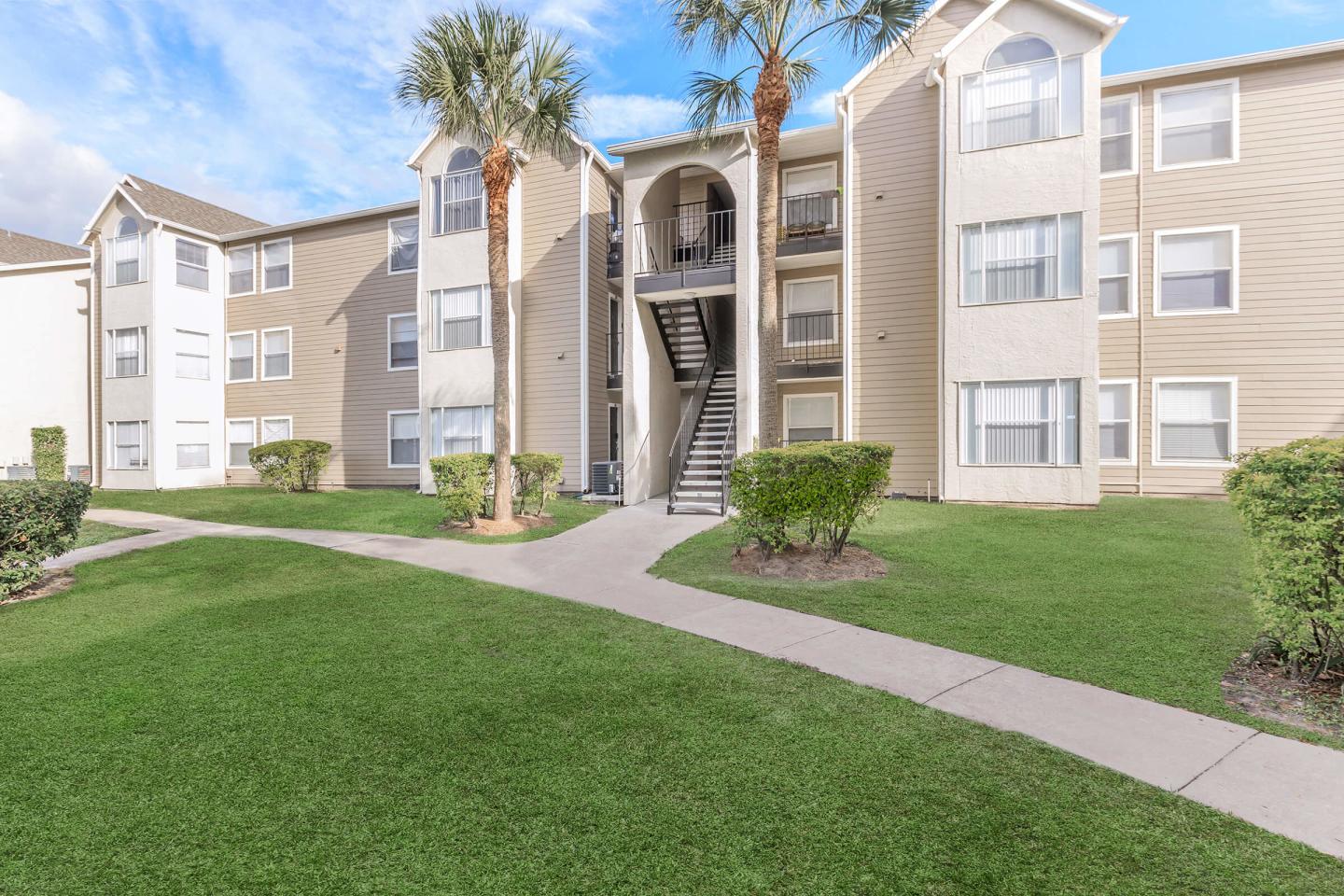 Walden Palms Condos Image 6