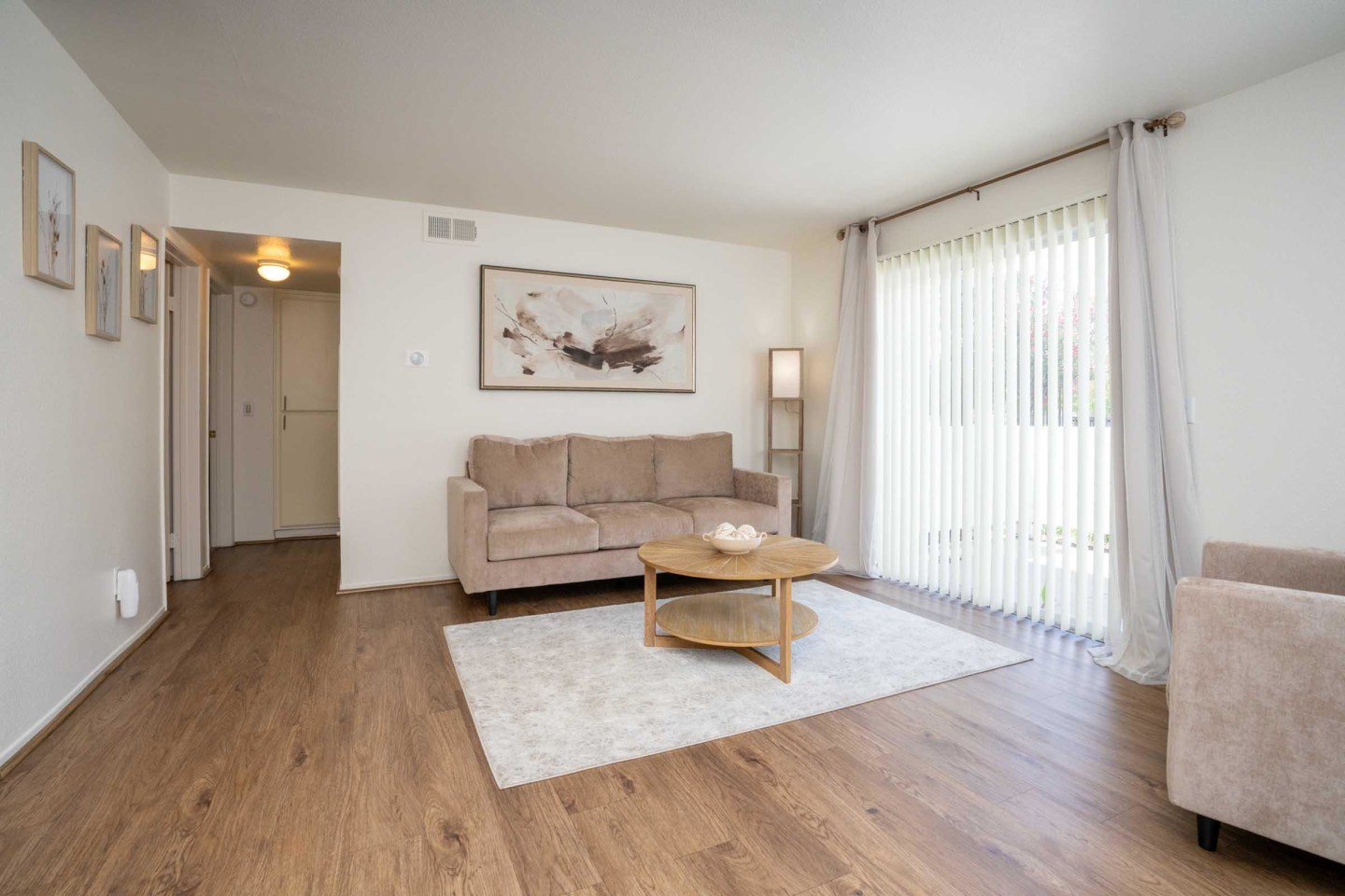Riverpark apartment homes Image 74