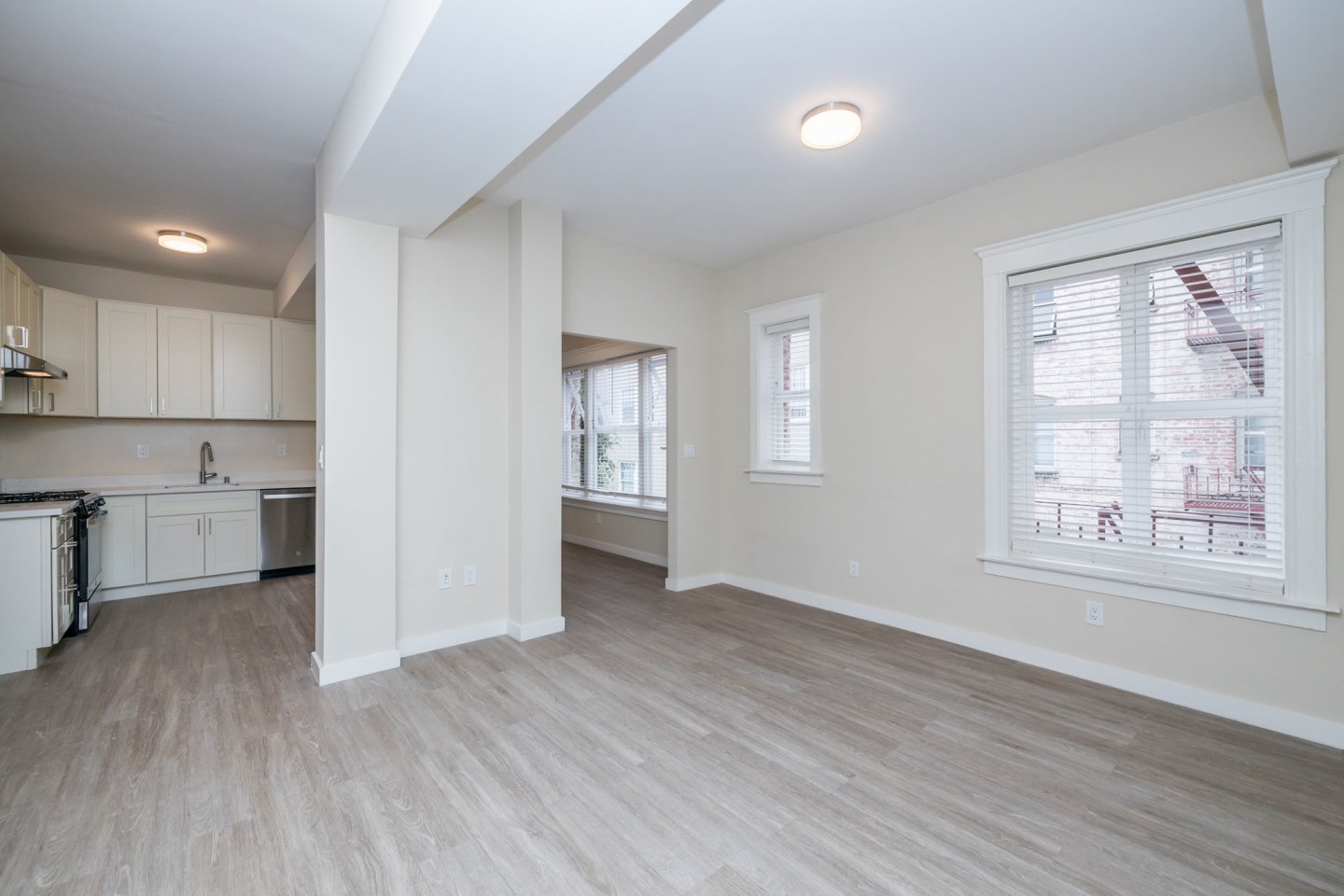 990 Geary Image 22