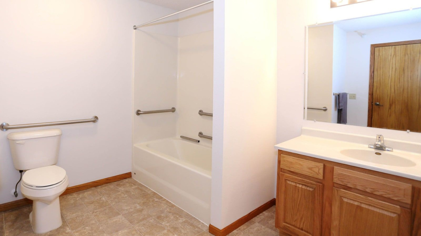 Mill Pond  Apartments Image 7