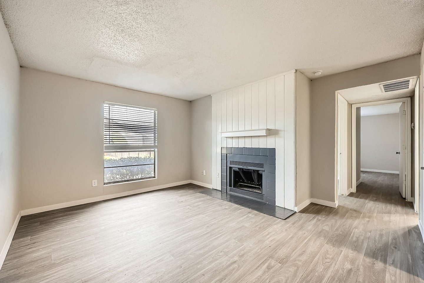 500 Flats Image 72