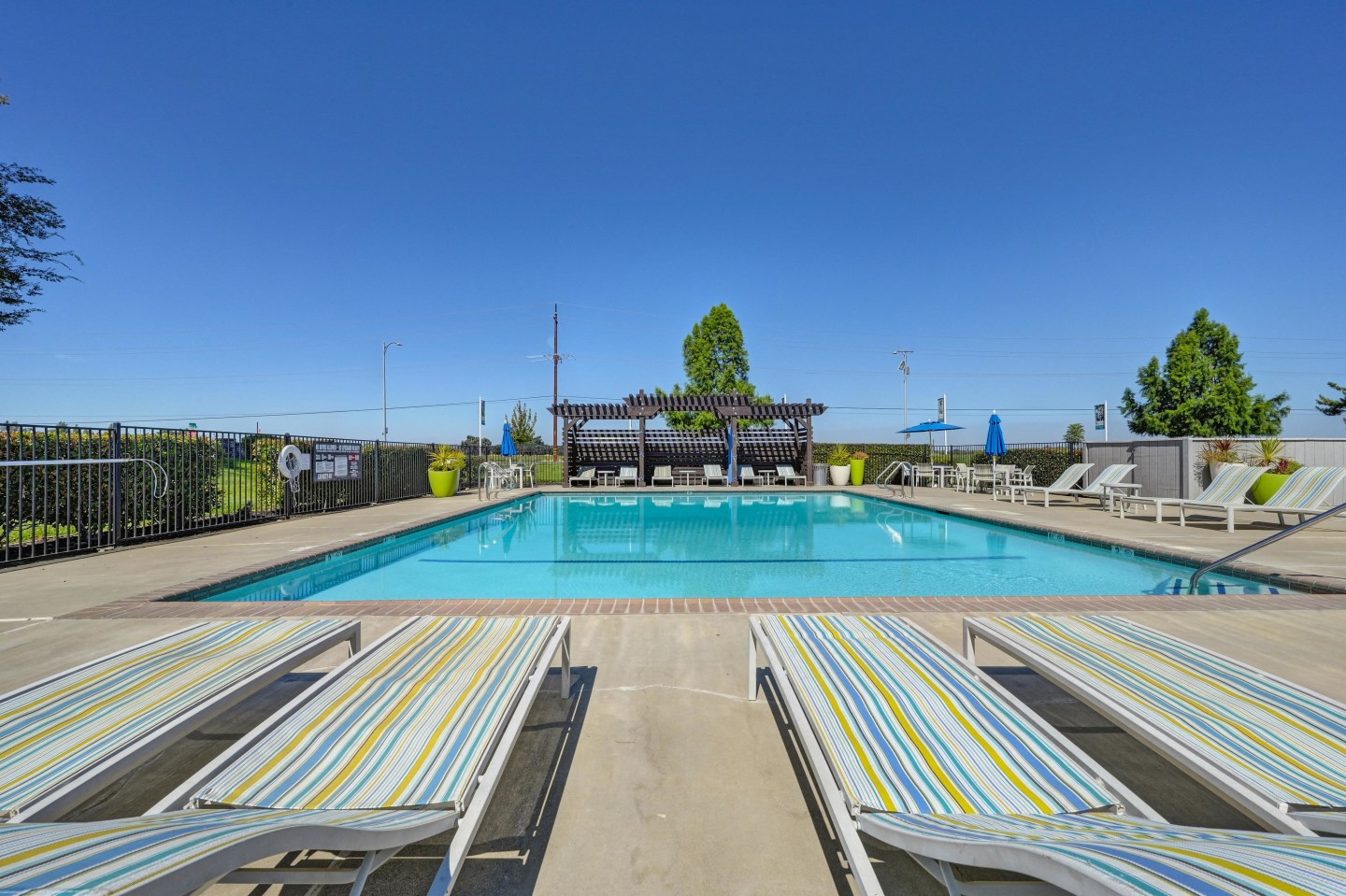 Silverstone Apartments Image 12