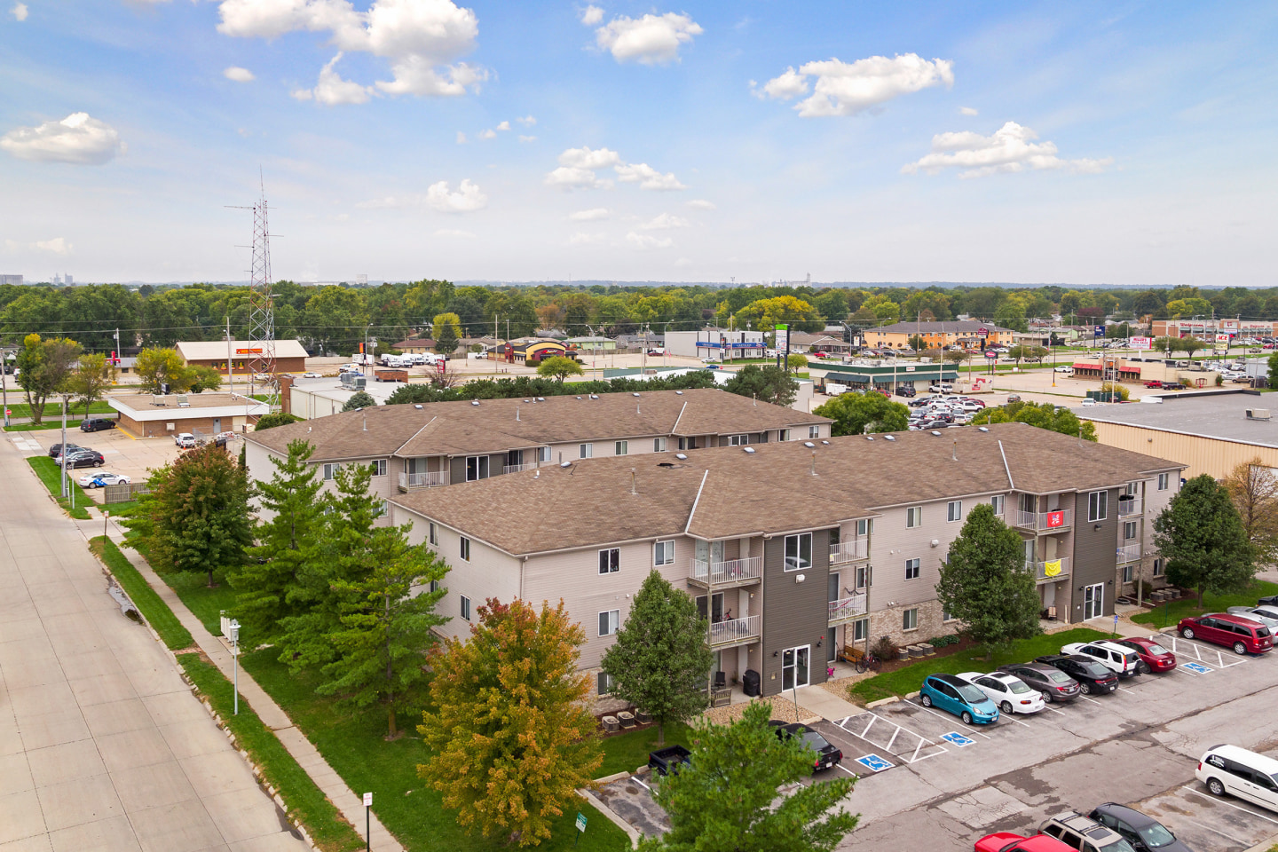 Cambridge Apartments Image 10