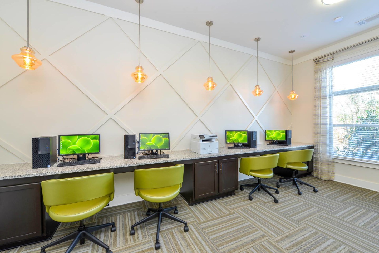 Veranda at Groveway Image 9