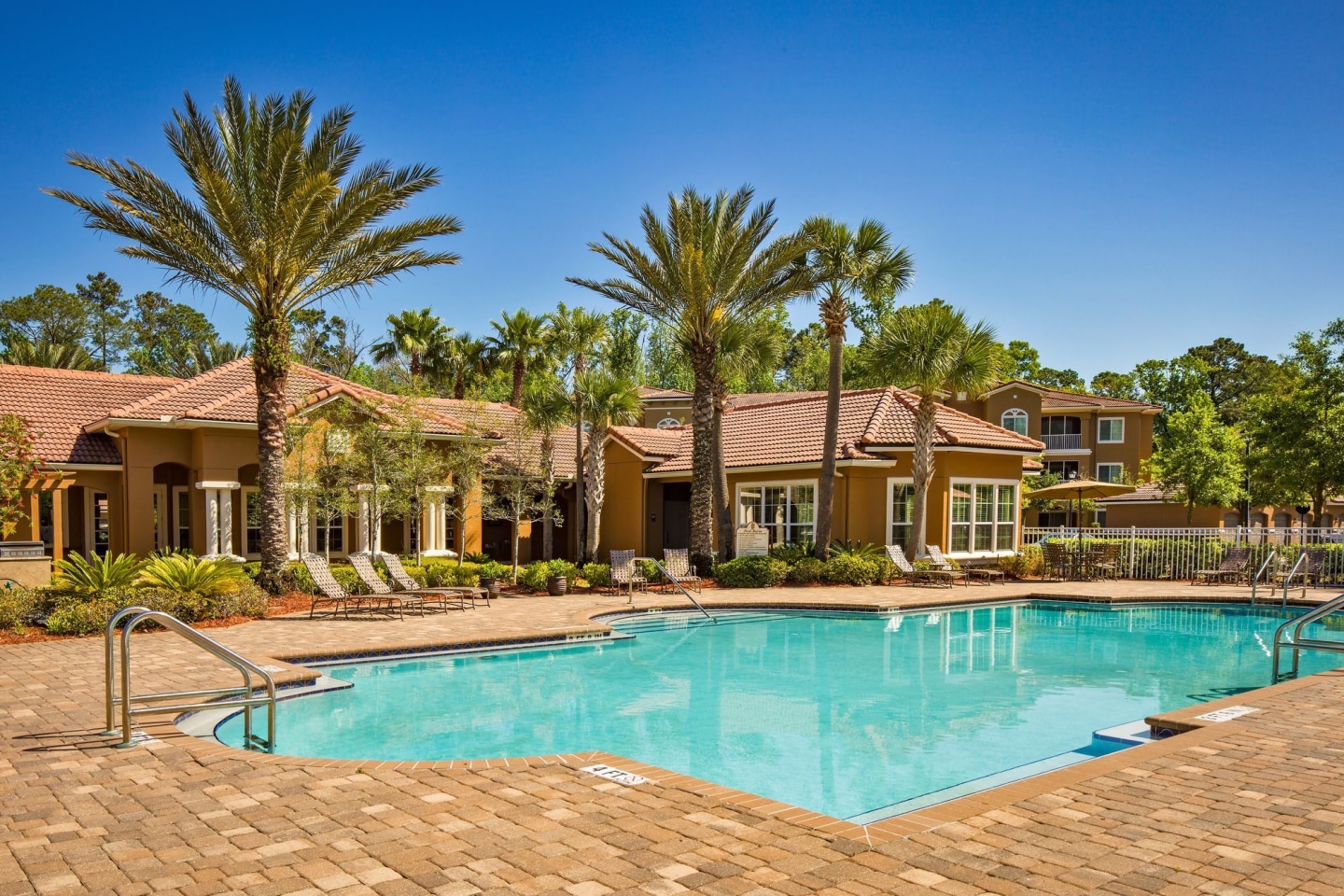Florida Club at Deerwood Image 38