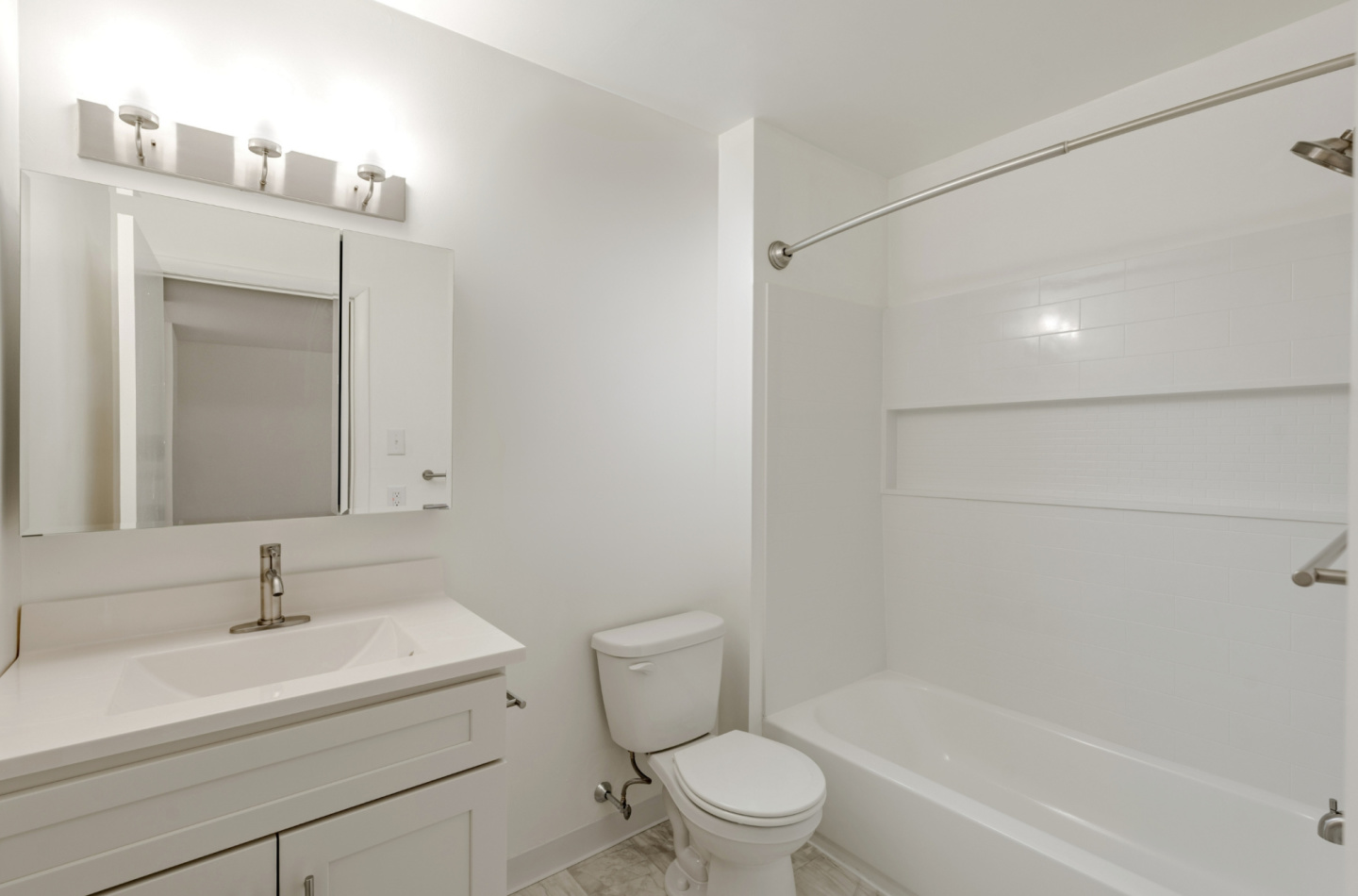 California Apartments Image 23