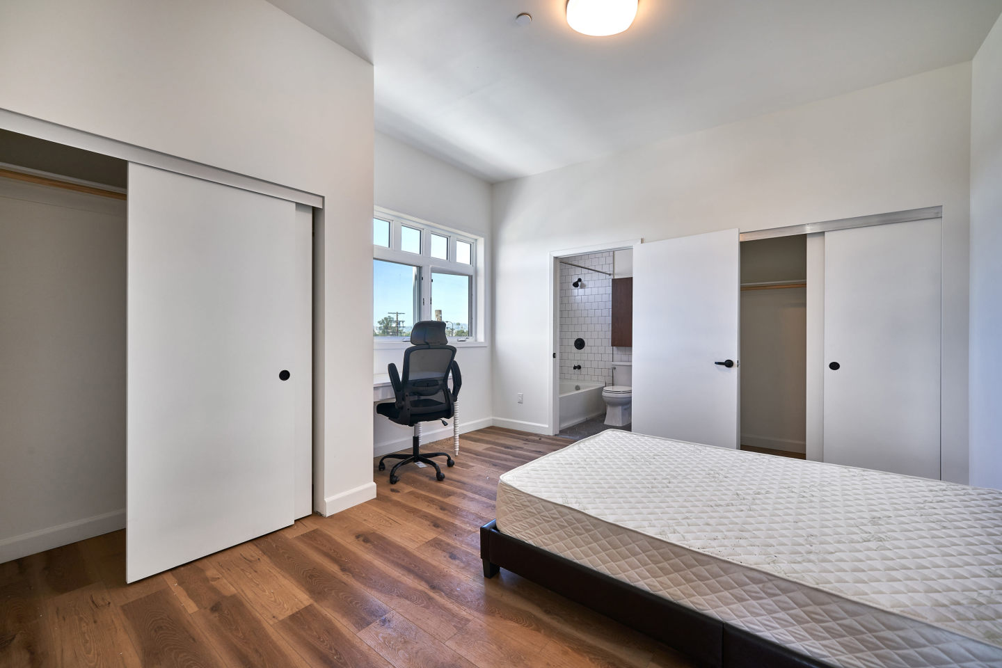 2600 S Catalina Street - Co-Living Image 23