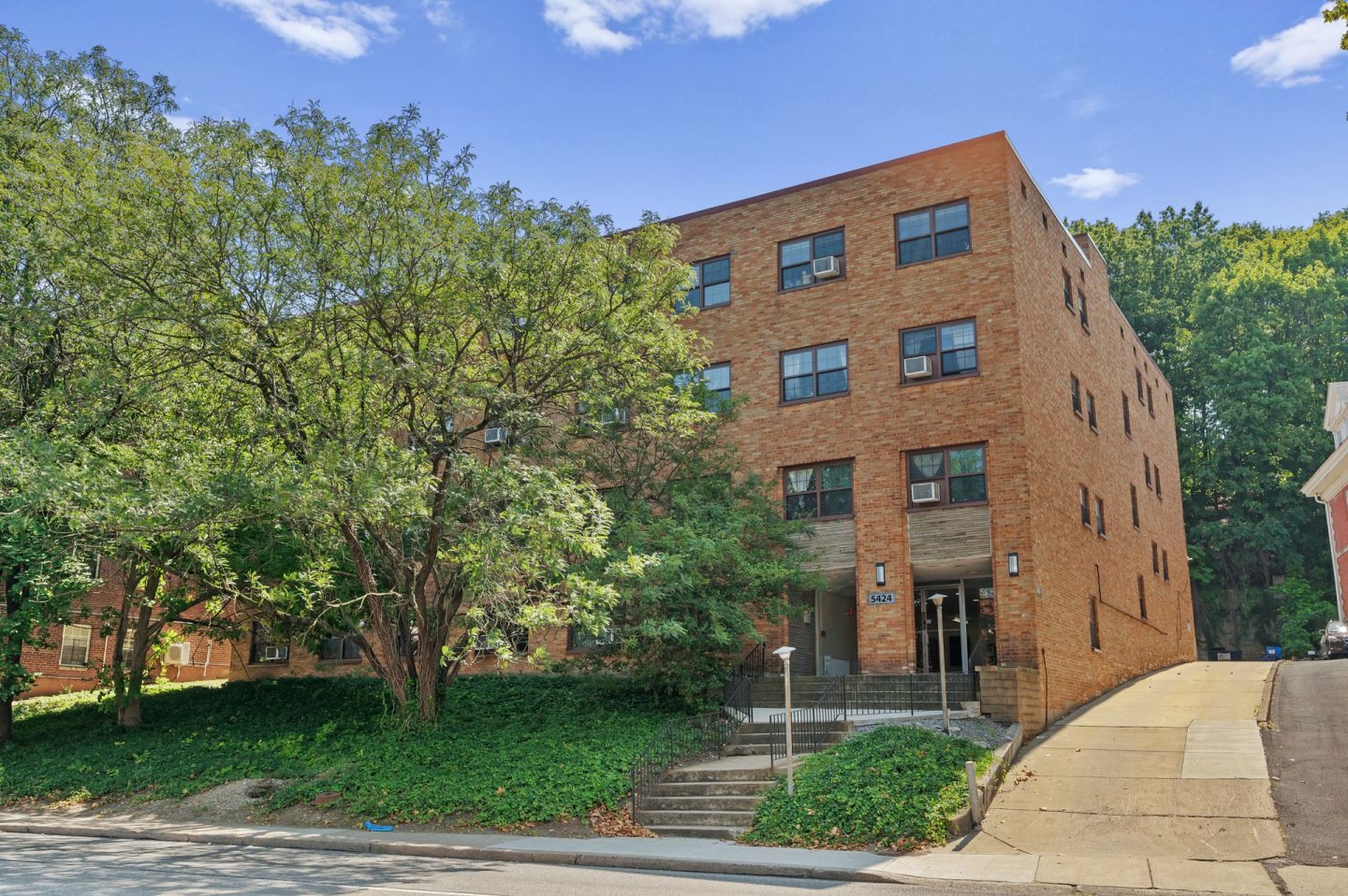 5424 Fifth Avenue Image 7
