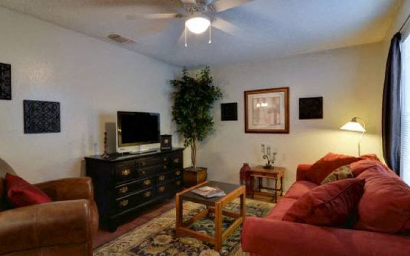 Darby Square Apartments Image 5