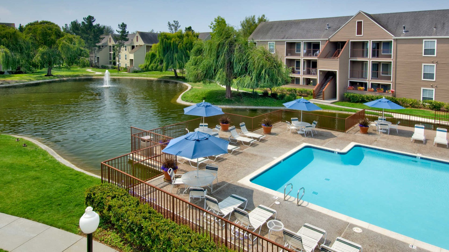 Riva Terra Apartments at Redwood Shores Image 12