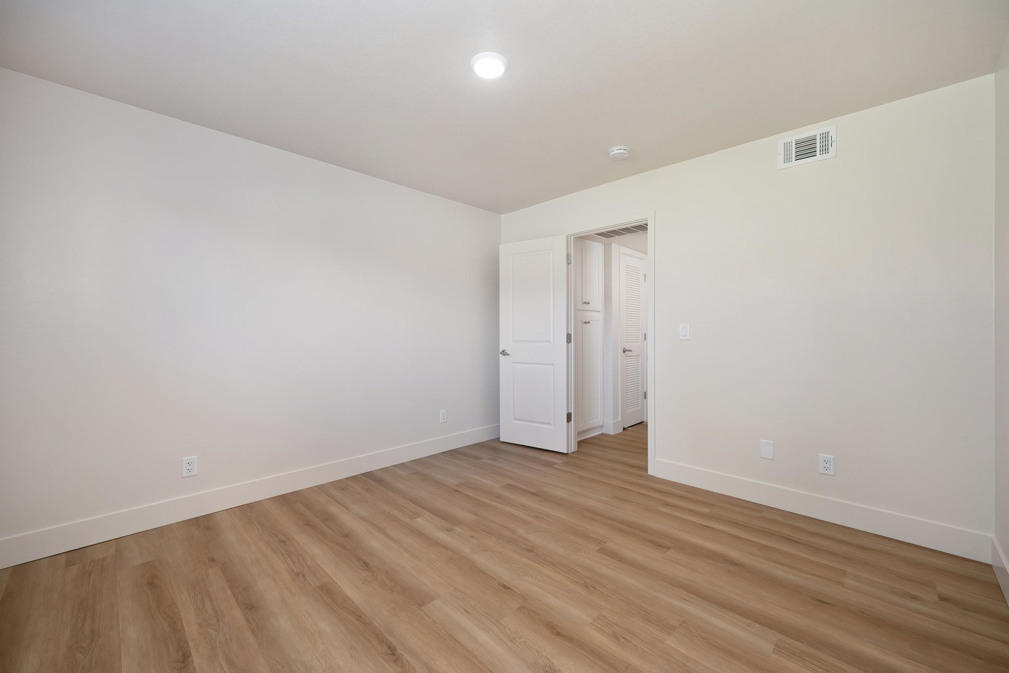 Brentwood Apartments Image 31